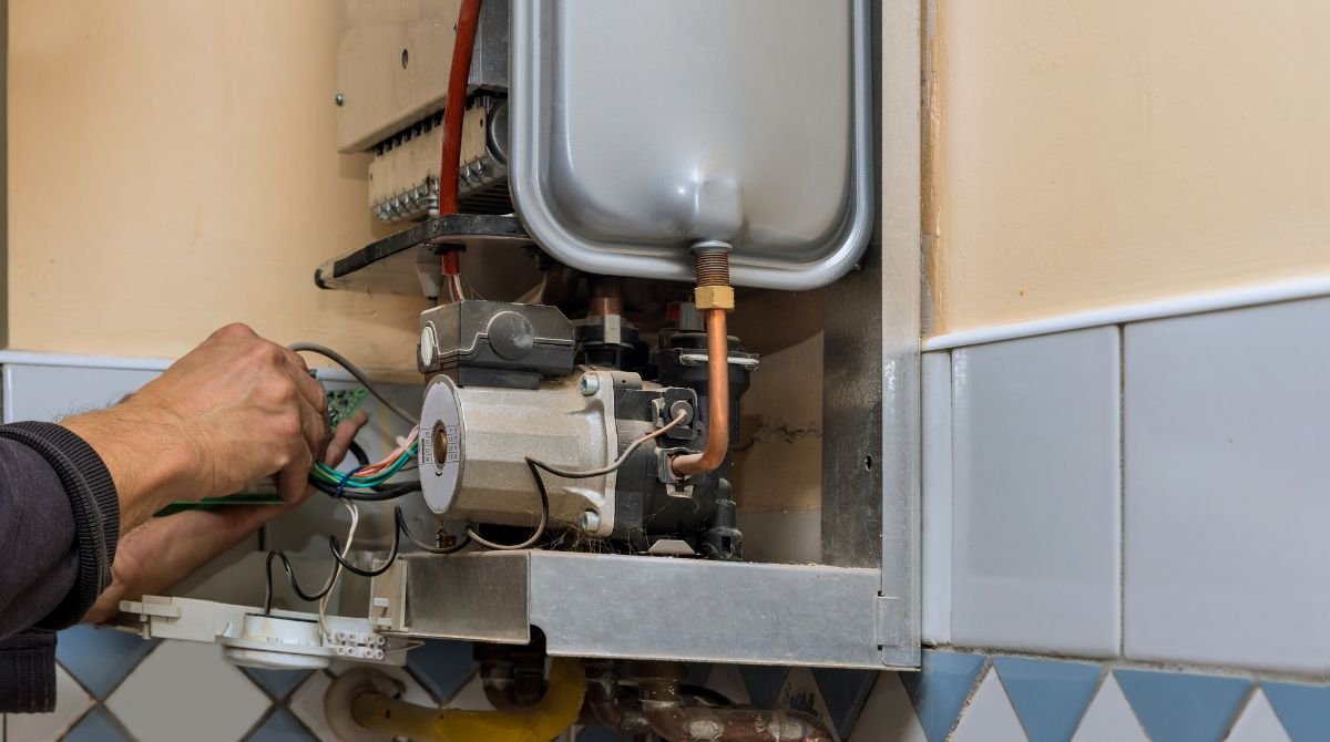 Fixing Guide: Tankless Water Heater Leaking from the Bottom